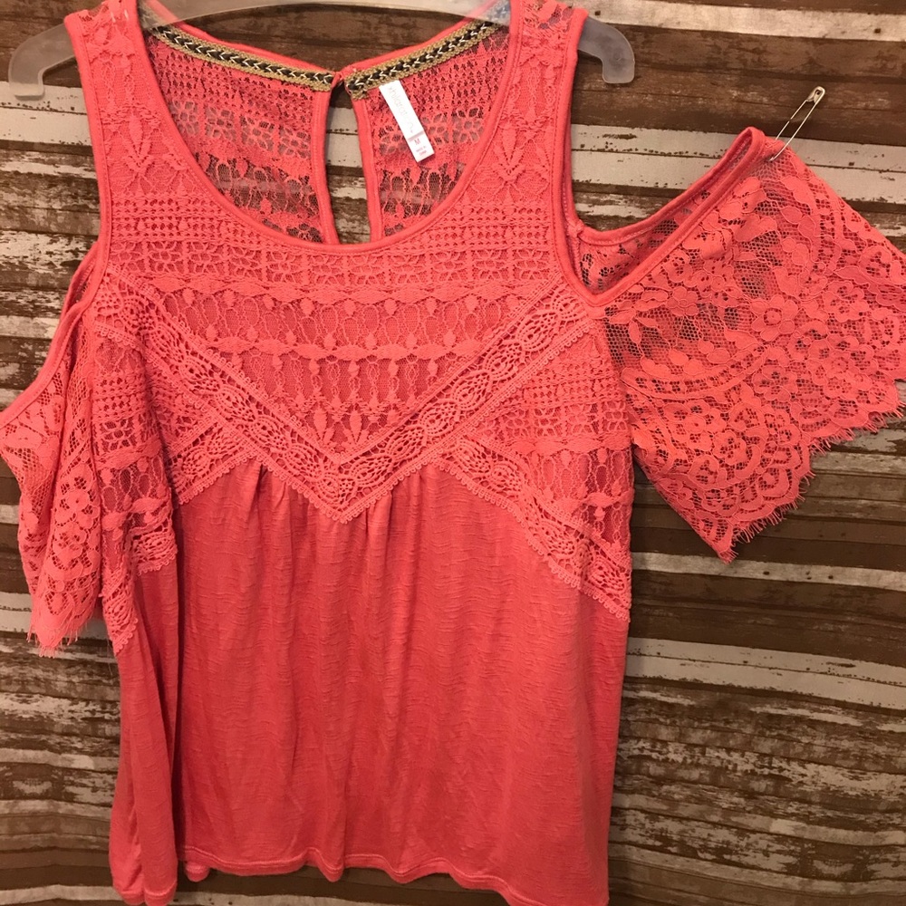 Off the shoulder coral tank top